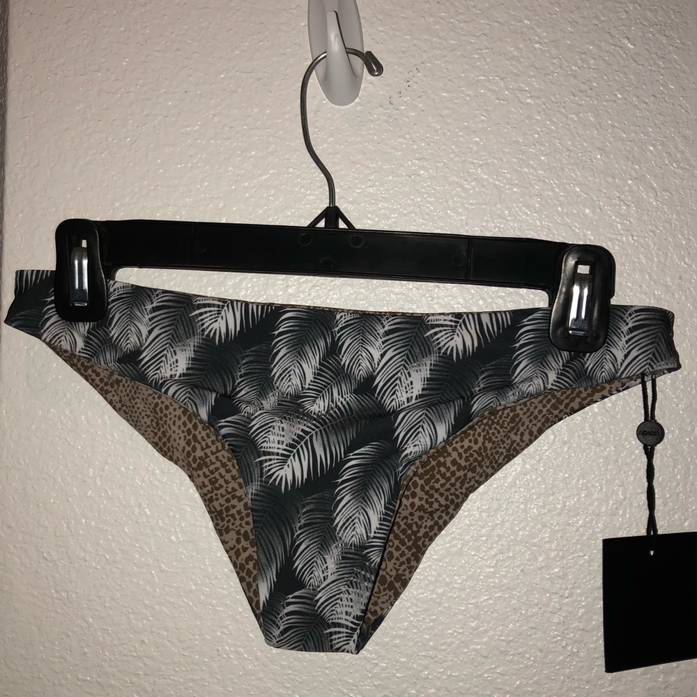 Night Palm Makai bottoms